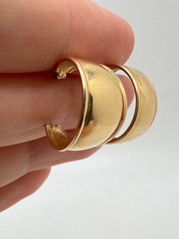 14K Yellow Gold Small Hoop Earrings - image 10