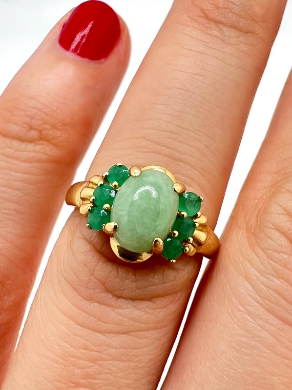 14K Yellow Gold Jade Floral Ring Size 5.75 - image 7