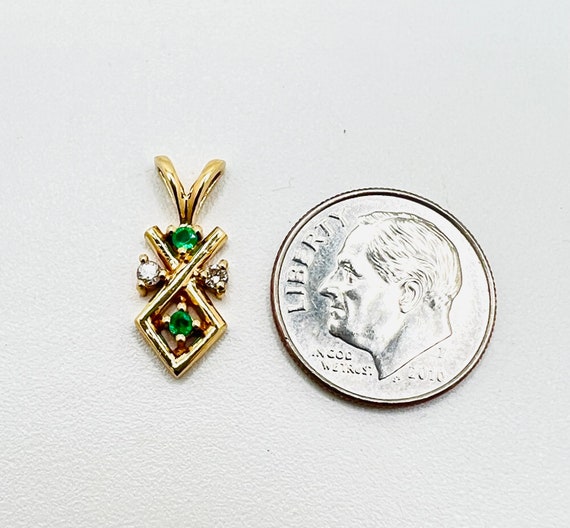 Vintage 14K Yellow Gold Emerald and Diamond 0.3ct… - image 7