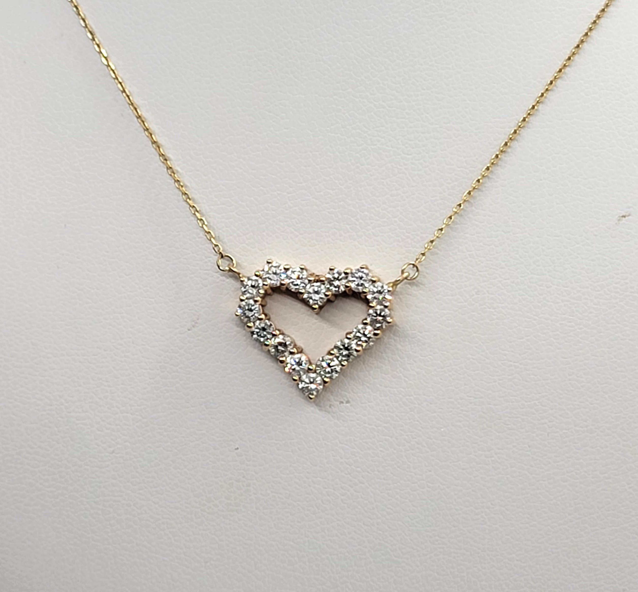 ハートシェイプ ダイヤモンドネックレス 14K イエローゴールド ハートシェイプ ダイヤモンドネックレス 14K イエローゴールド