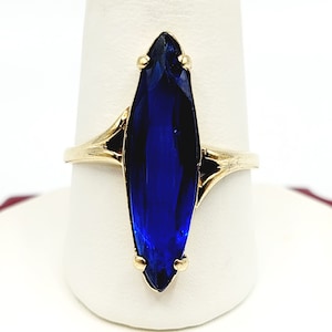 14K Yellow Gold Synthetic Sapphire Ring Size 9.5