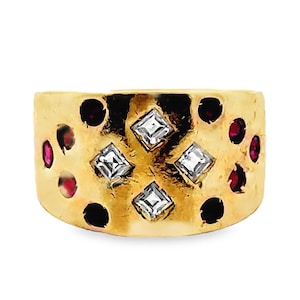 Vintage 18K Yellow Gold Ruby and Diamond 0.25ct Ring Size 5.75