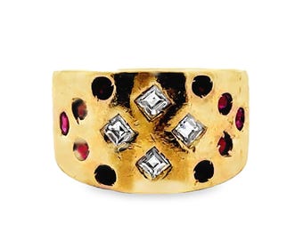 Vintage 18K Yellow Gold Ruby and Diamond 0.25ct Ring Size 5.75