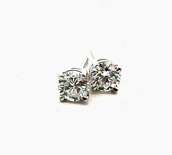 14K White Gold Diamond 0.86ct Stud Earrings - image 3