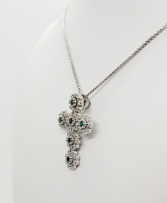 14K White Gold Diamond 0.50ct & Emerald Floral Ne… - image 3