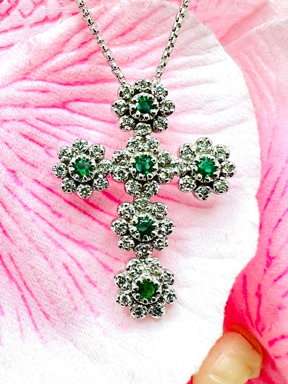 14K White Gold Diamond 0.50ct & Emerald Floral Ne… - image 1