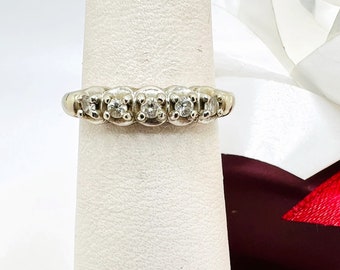 14K White Gold Diamond 0.20ct Wedding Band Ring Size 5