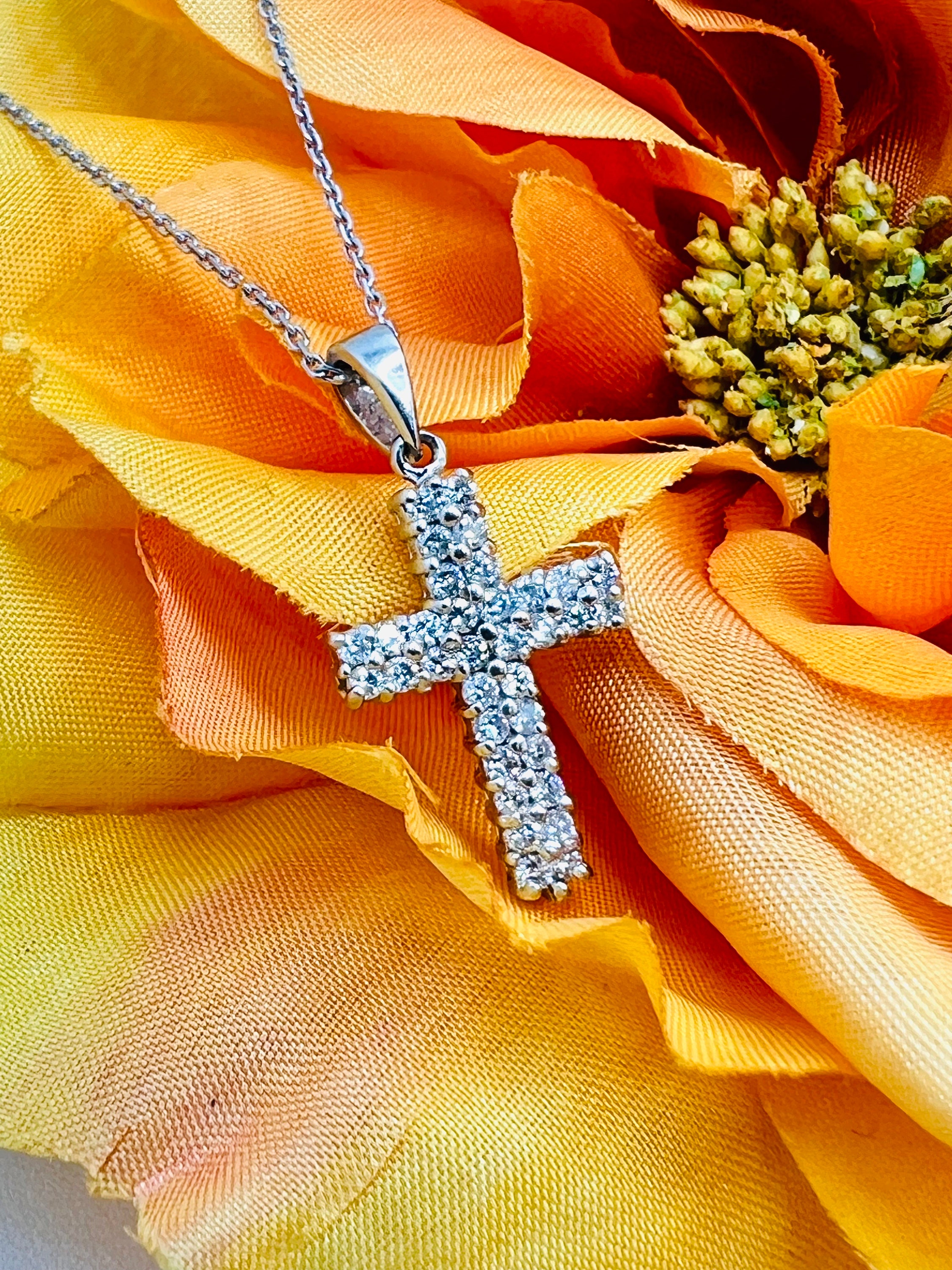 14K ホワイトゴールド ダイヤモンド 1.00ct クロスペンダント