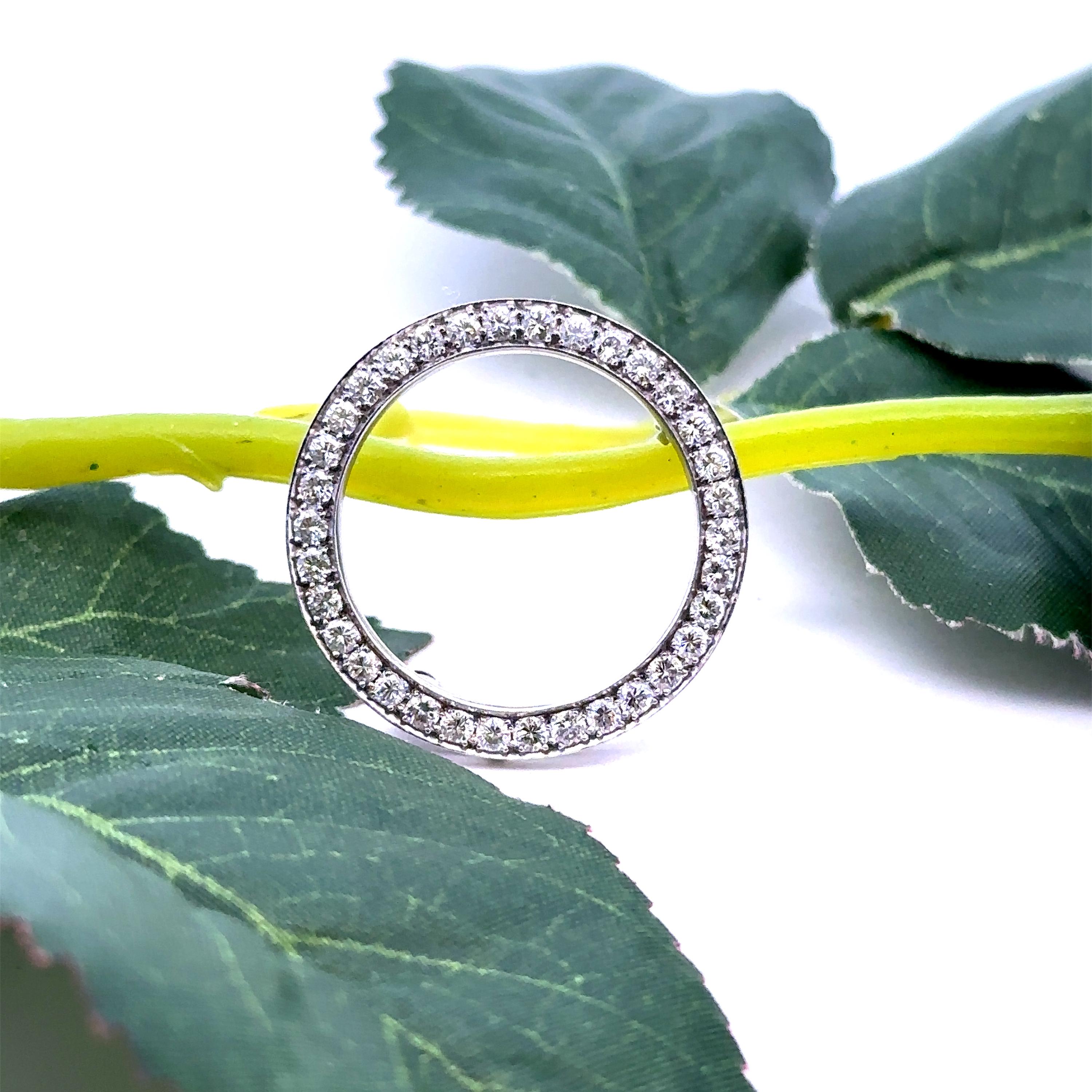 Vintage 14K White Gold Diamond 1.20ct Circle Pin Brooch