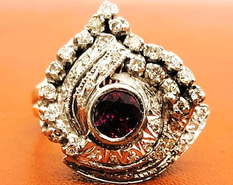 14K witgouden ring met robijnrode diamant maat 5