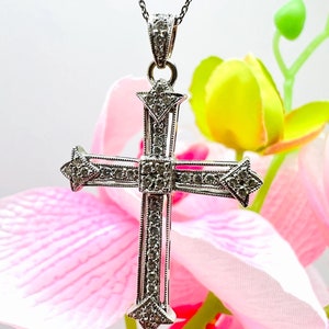 14K White Gold Diamond 0.40ct Cross Pendant Necklace