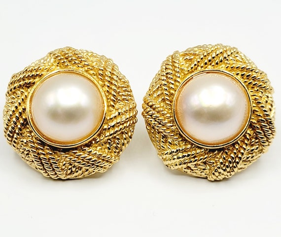 Whtie Pearl 18K Yellow Stud Earrings - image 1