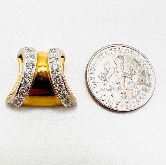 18K Yellow Gold Diamond Pendant - image 7