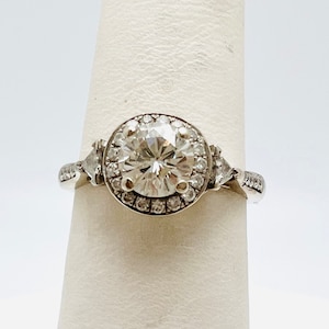 14K White Gold Diamond Engagement Ring 0.50ct Size 5.75