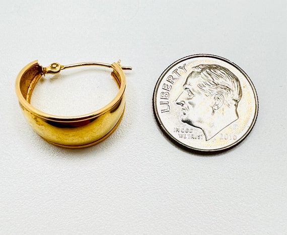 14K Yellow Gold Small Hoop Earrings - image 5