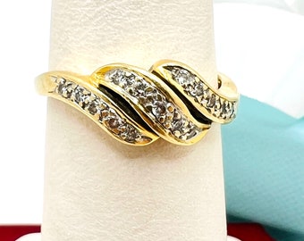14K Yellow Gold Diamond 0.20ct Ribbon Style Cocktail Ring Size 6.25