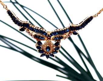 Vintage 18K Yellow Gold Diamond 0.11ct Blue Sapphire Necklace