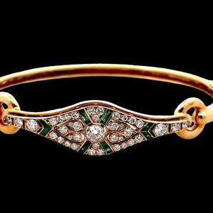 David Webb 18K Yellow Gold Diamond 1.40ct Emerald Bangle Bracelet