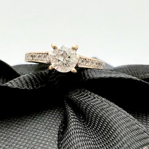 Diamond Engagement Ring 18K Yellow Gold size 9