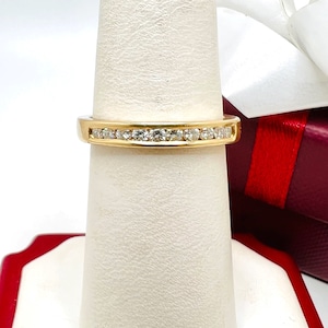 14K Yellow Gold Diamond Band Ring Size 6.90