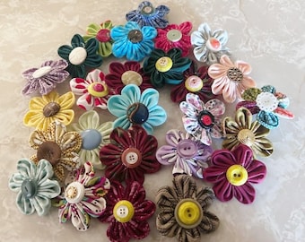 Yo Yo Flowers Scrapbooking  Journals Pocketbooks Hair Accessories Crafts Fabric Yo Yo Flowers Crafting Yo Yos Flower Petals With Buttons