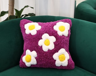 Floral Daisy Hand Tufted Purple Decorative Sofa Pillow Cover, Aesthetic Colorful Throw Cushion with Zipper, Daisy Lovers Gift