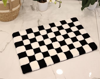 Handmade Checkerboard Tufted Rug: Black and White Acrylic Accent Rug