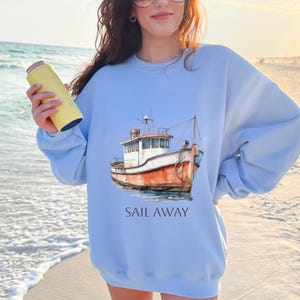 Vintage Maritime Sweatshirt: Nautical Sailing Boat Pullover
