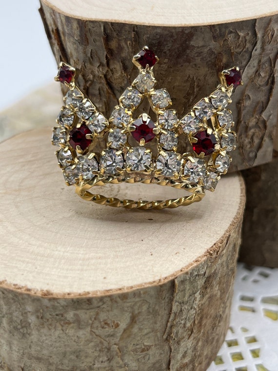 Vintage Clear & Red Rhinestone Gold-Tone Crown Br… - image 3
