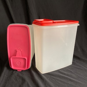 Tupperware Lid Holder by Devise3D