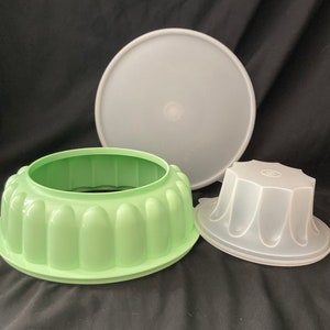 Vtg Tupperware Mint Jello Mold