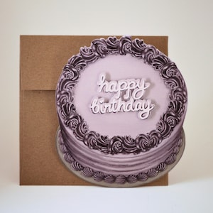 Carte d'anniversaire philippine Ube Cake, carte de voeux faite main pour une célébration douce, cadeau unique pour amateur de gastronomie