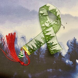 Winter Forest Bookmark || Green Ribbon Christmas Tassel Charm Bookmark