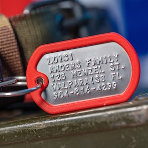 Dog Tags for Dogs, Pet ID tags based on US military tags, customized with your details. Stainless steel and virtually indestructible