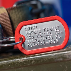 Dog Tags for Dogs, Pet ID tags based on US military tags, customized with your details. Stainless steel and virtually indestructible