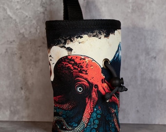 Chalk Bag &quot;Tentacle Grip&quot; – Conquer Walls Like a Kraken, Hokusai style