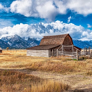 Wyoming Wall Art | Barn Photography | Wyoming | Barn Wall Art | Barn Print | Wall Decor | Printable Wall Art | Instant Download | Mormon Row