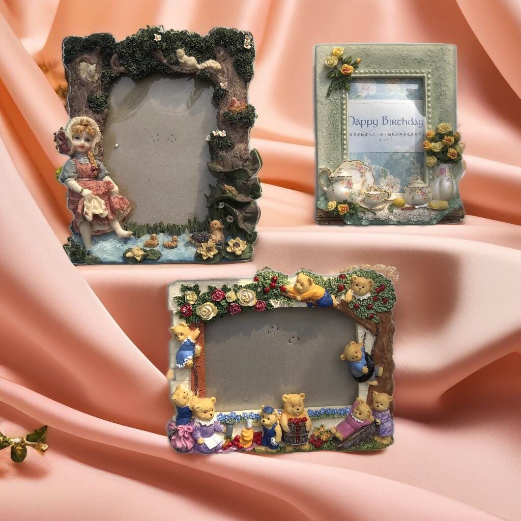 Vintage 3D Resin Floral Picture Frames: Ornate Japan Photo Frames