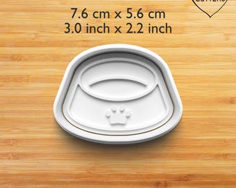 Dog bowl cookie cutter with stamp