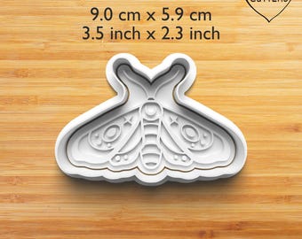 Moth cookie cutter with stamp
