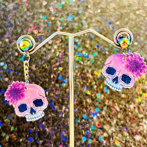 Sparkly Skull Earrings – Gothic Resin Jewelry – Spooky Accessories – Edgy Gift for Halloween Lovers