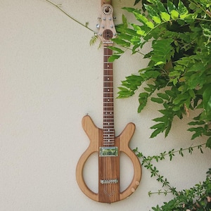Timo &quot;Blue Moon&quot; - Custom, unique handcrafted Electric Guitar. Made from Chestnut, Oak, Beech - One of a kind!