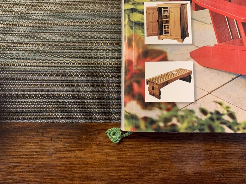 Crochet Flower Bookmark – Handmade Floral Bookmarker, Unique Gift for Readers, Book Lover Gift, Cute Yarn Bookmark with Leaf Accent image 9