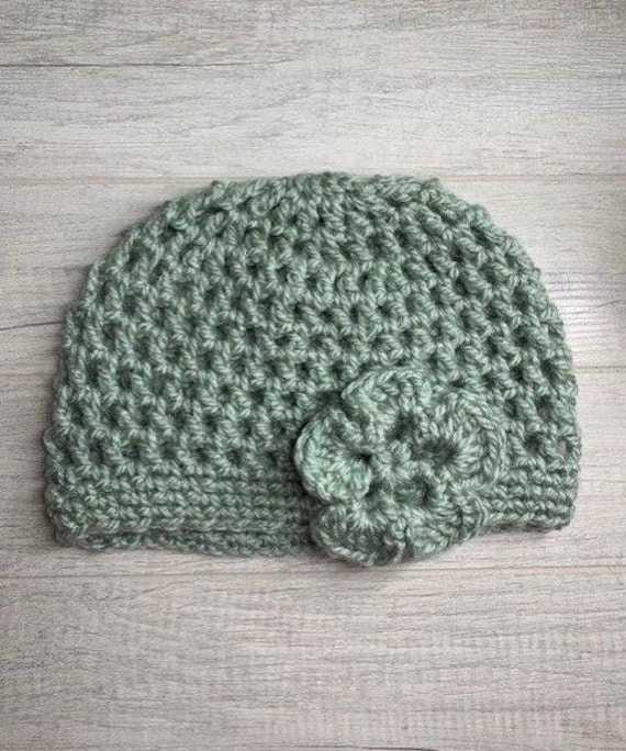 Handcrafted Olive Green Crochet Flower Cloche Hat Crochet Cloche Hat With Flower Brooch: Winter Hat Gift Set  main image 3