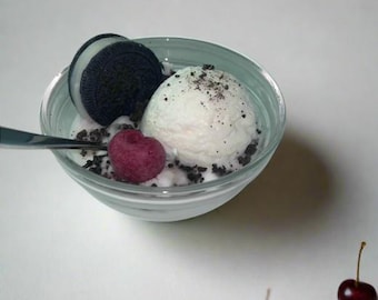 Cookies and Cream Scented Ice Cream Bowl Candle with Spoon Birthday