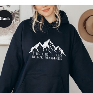 Women&#39;s Skiing Shirt, Christmas Gift for Her, Girl Trip Shirt, Winter Sports, Winter Clothing, Christmas Shirt, Skis Gifts, Gift for Women