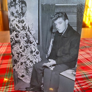 Great Image Of Elvis Presley Sitting On A Desk Next To A Christmas Tree Handmade On Pine Wood