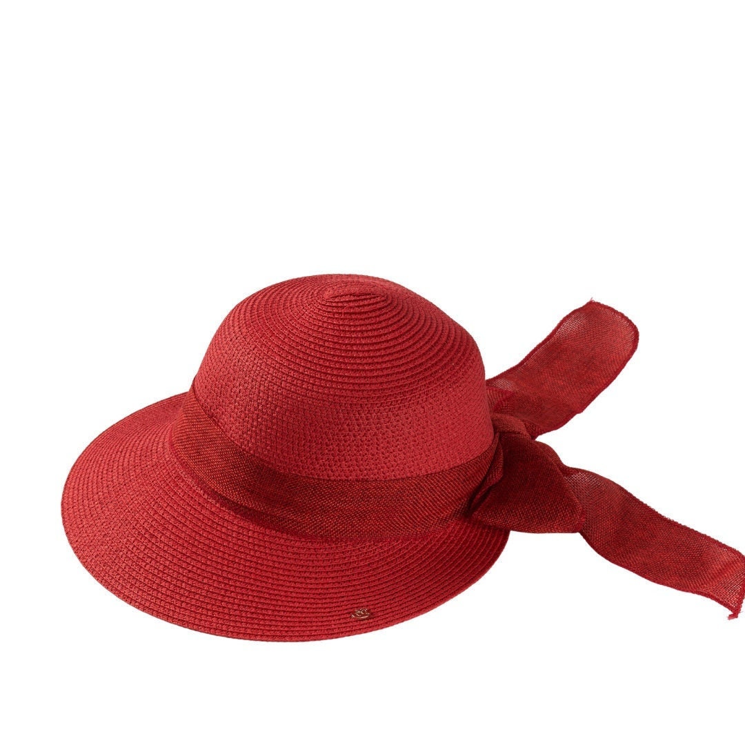 red sun hat
