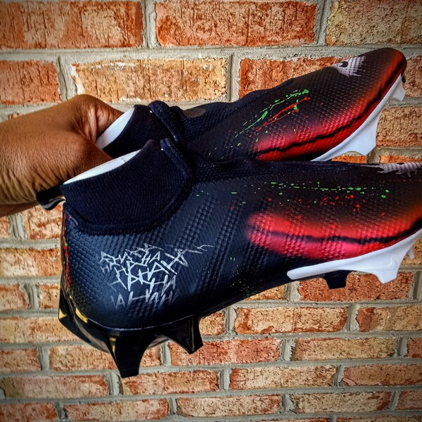 make custom baseball cleats