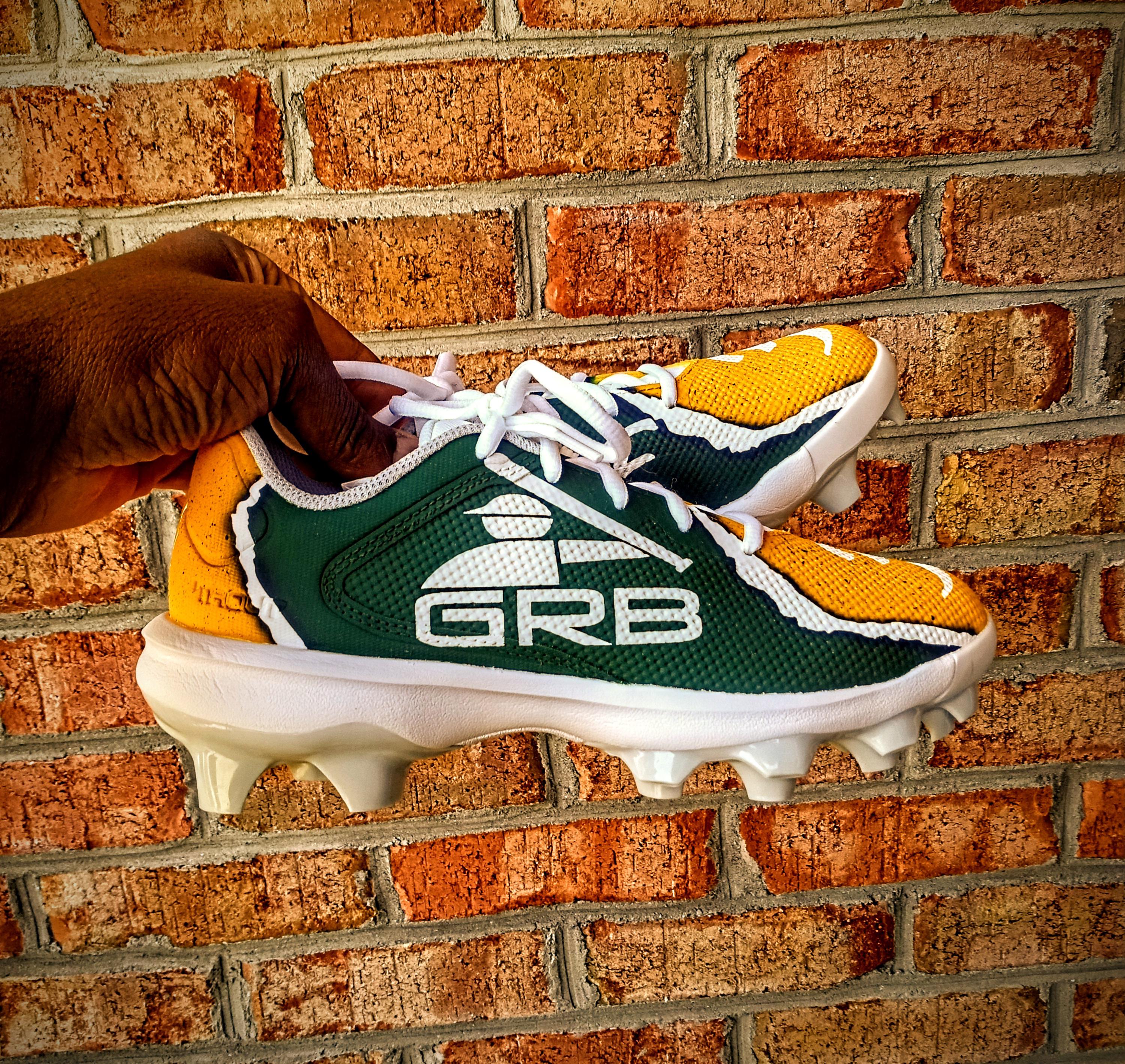 make your own softball cleats